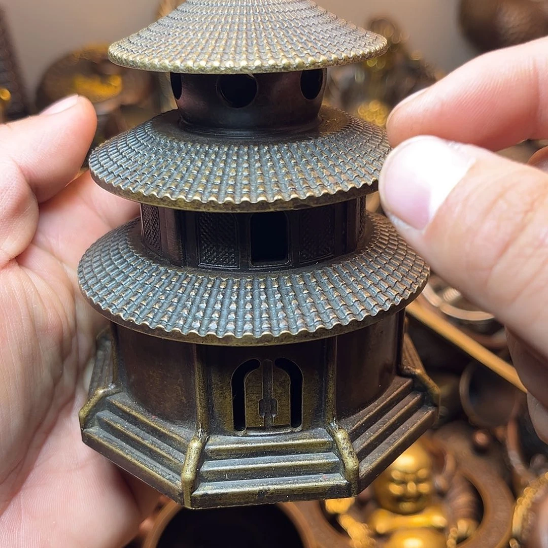 精美铜器工艺品等