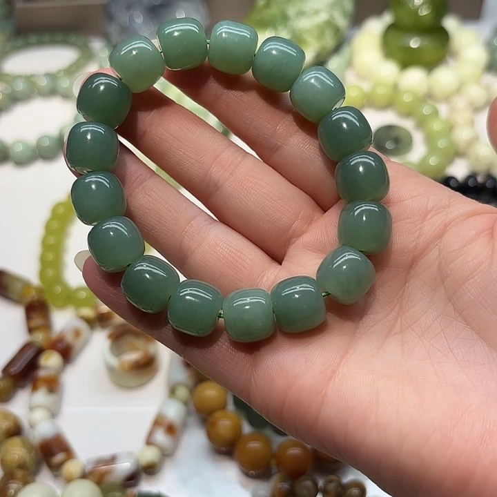 蛇纹石玉未镶嵌手串触*