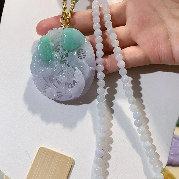 翡翠未镶嵌颈饰翡翠吊坠