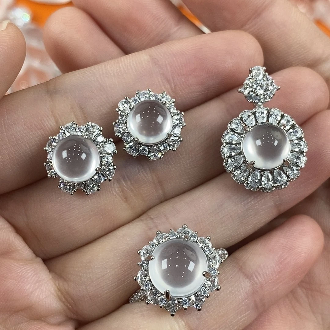 合金吊坠石英质玉