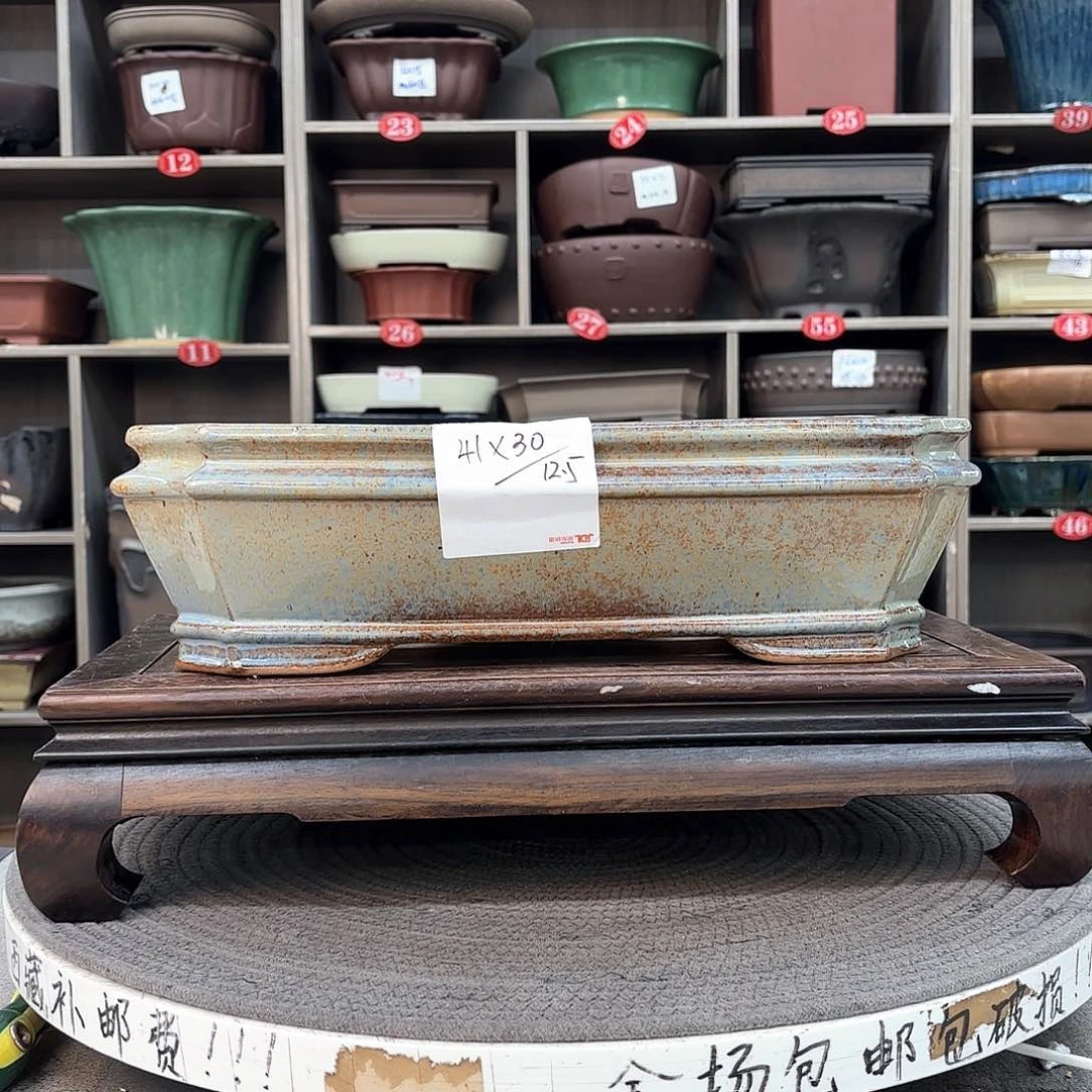 紫砂花盆紫砂的颜色很好看