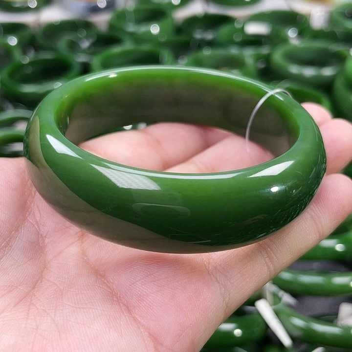 未镶嵌手镯和田玉（碧玉）