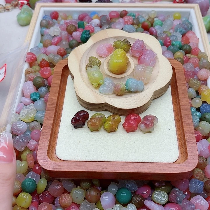 搬***工未镶嵌手链玛瑙/玉髓盐源1