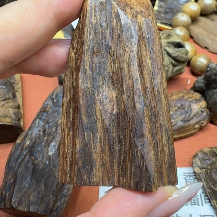 大叶紫檀（黑酸枝木类）