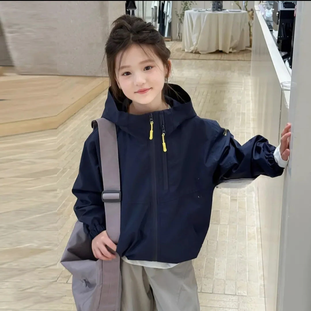 女童软壳冲锋衣2025秋季新款户外休闲百搭连帽上衣儿童秋装外套潮