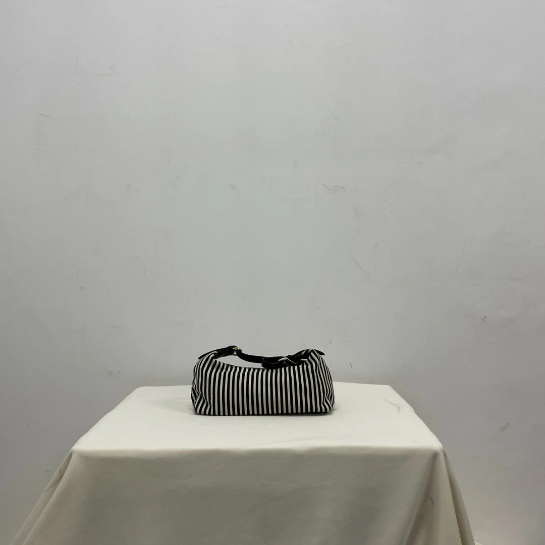 3025条纹【点点精选】新款时尚轻奢百搭气质女包