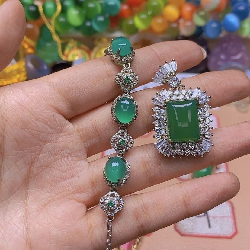 【闪购商品】玛瑙/玉髓颈饰未镶嵌空****乐