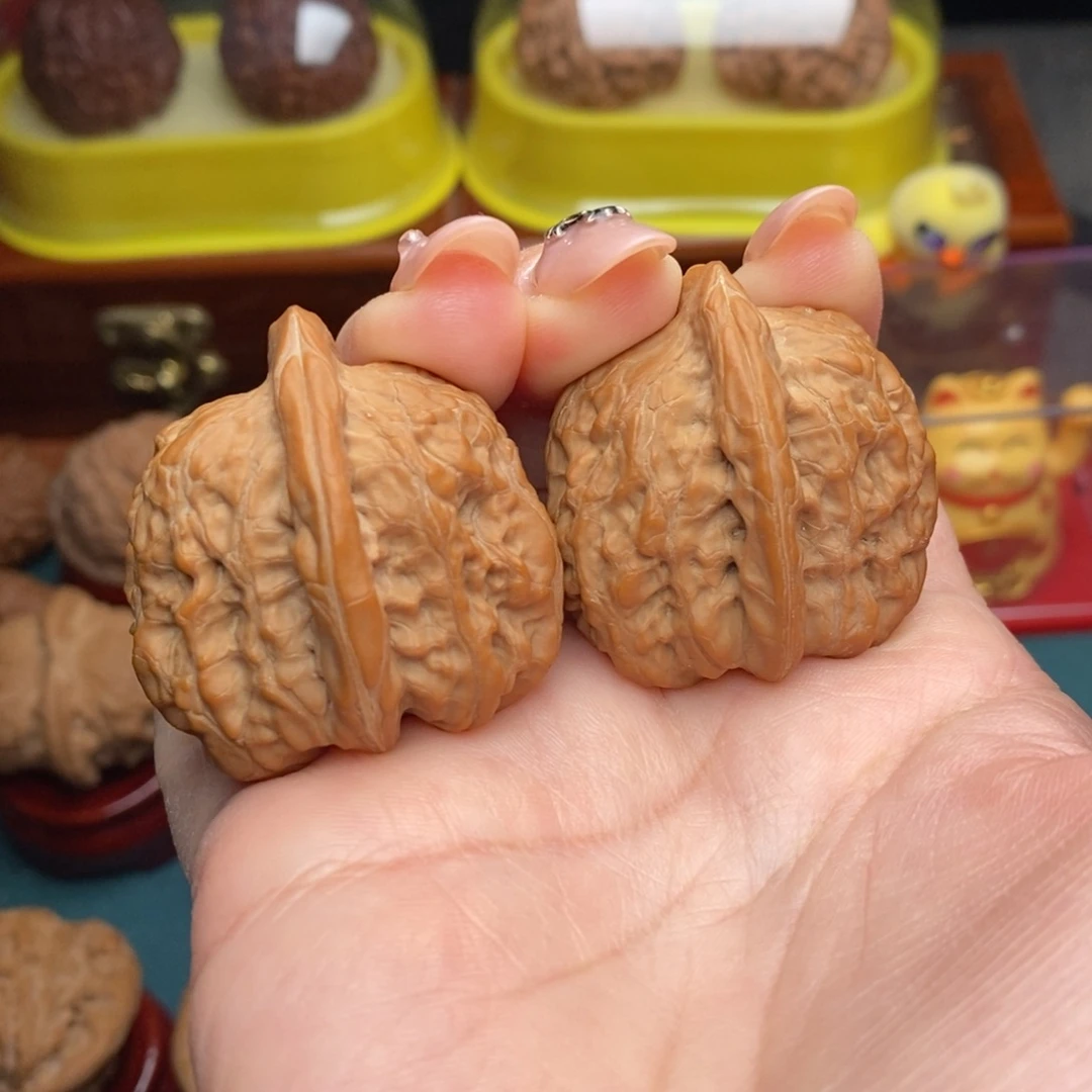 文玩核桃吊坠33赤龙鸡心