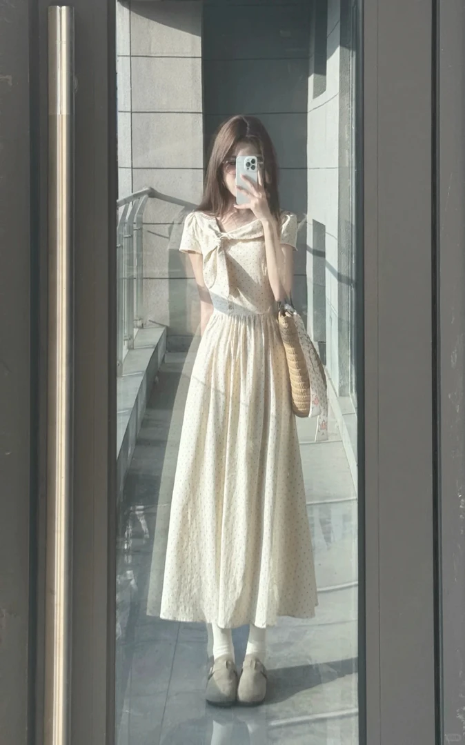 法式小众清新波点蝴蝶结连衣裙女夏季气质收腰显瘦复古温柔风长裙