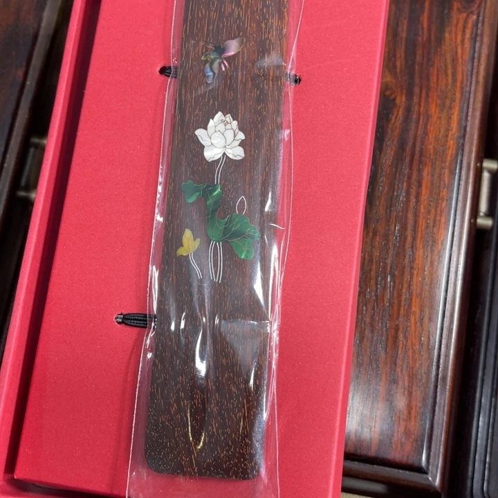 紫檀木类成套家具攀**光