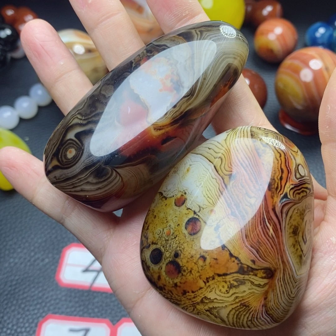 玛瑙/玉髓颈饰未镶嵌四*姐