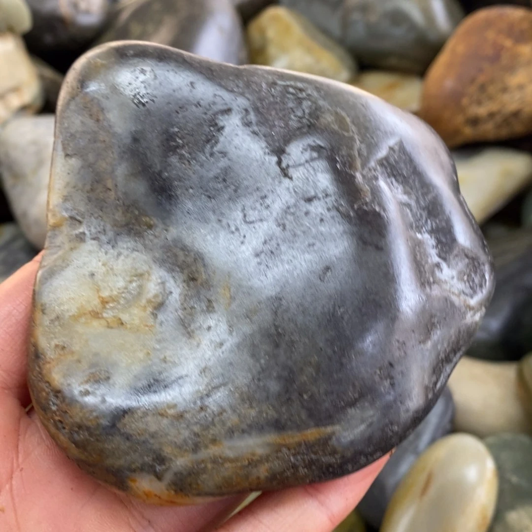 未镶嵌和田玉摆件