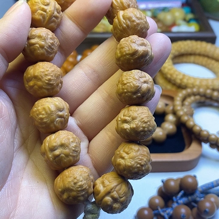 葛***彬猴头核桃手串猴头手串