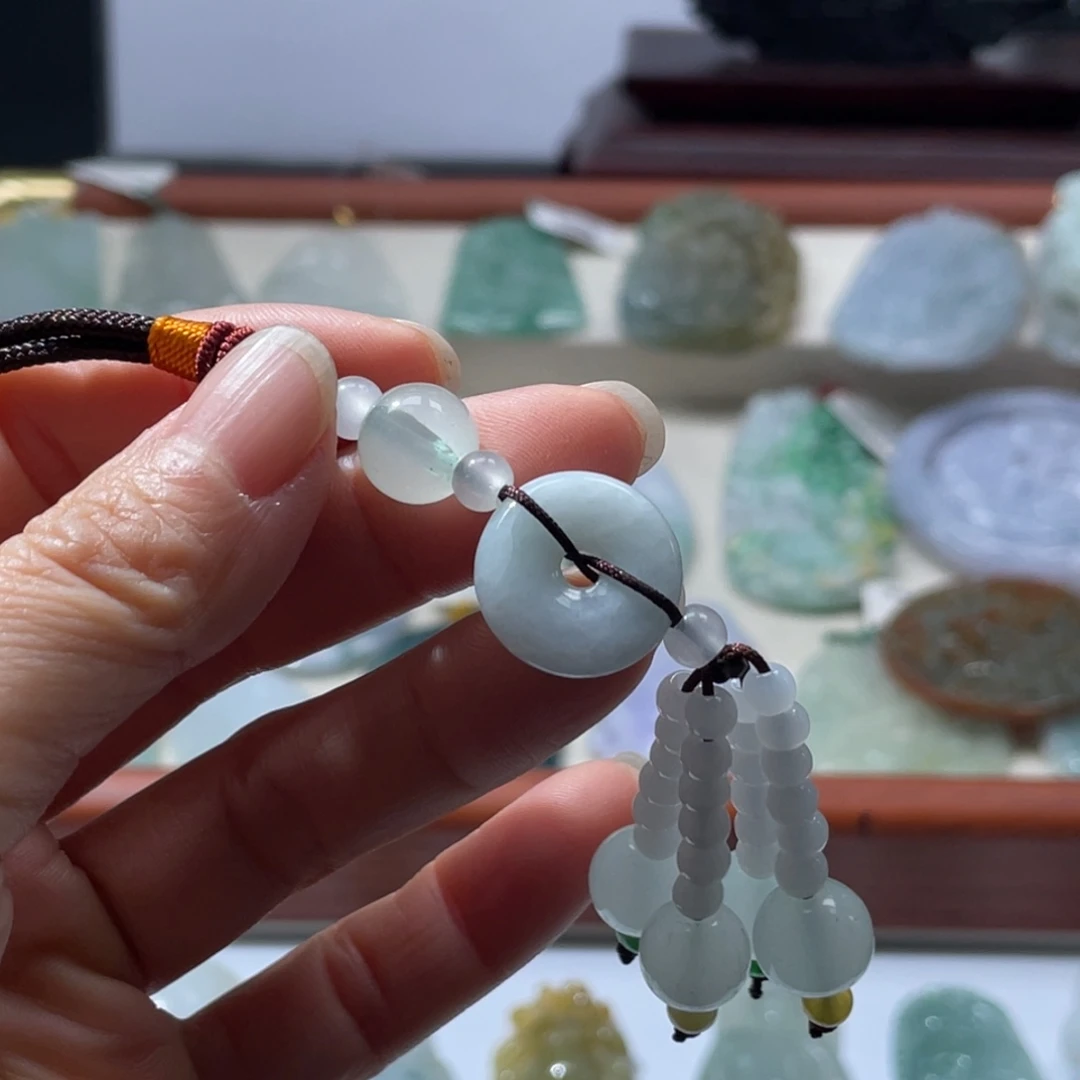 翡翠未镶嵌颈饰翡翠31