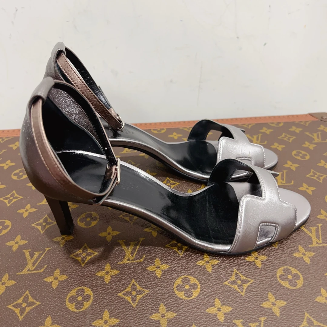 99新 Hermes/爱马仕 高跟鞋 尺码38成色看直播GSS23940