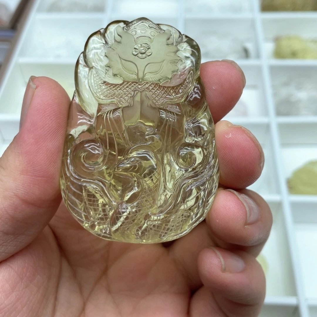 水晶吊坠(不含链)未镶嵌兰*