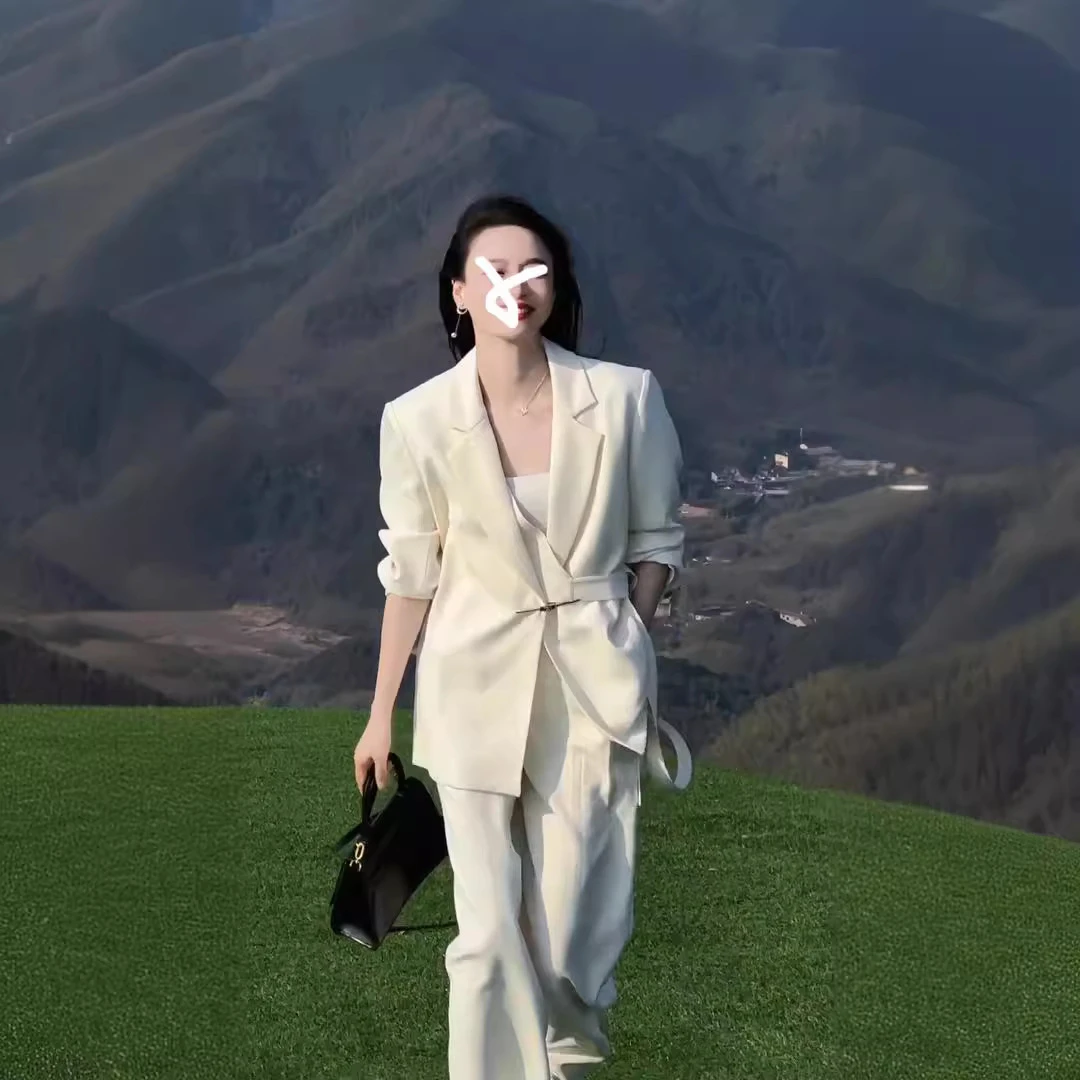 2025新款春装大码女装高级感西装套装设计感系带西服阔腿裤两件套