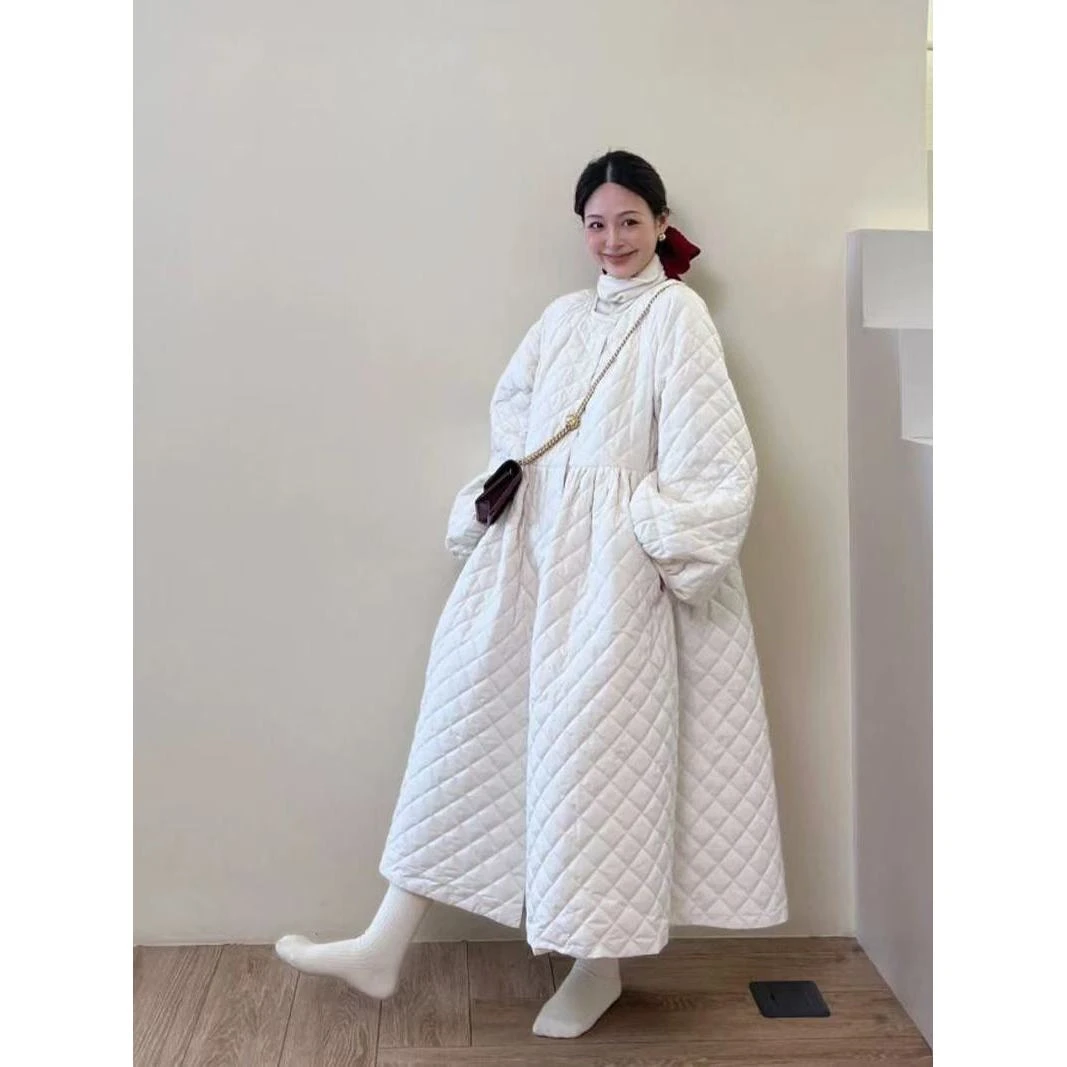 公主风白色蓬蓬连衣裙绗缝夹棉泡泡袖娃娃裙可爱长款菱格棉服女冬