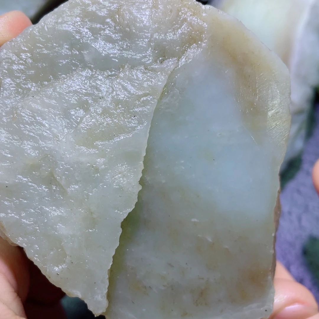 和田玉未镶嵌珠宝半成品