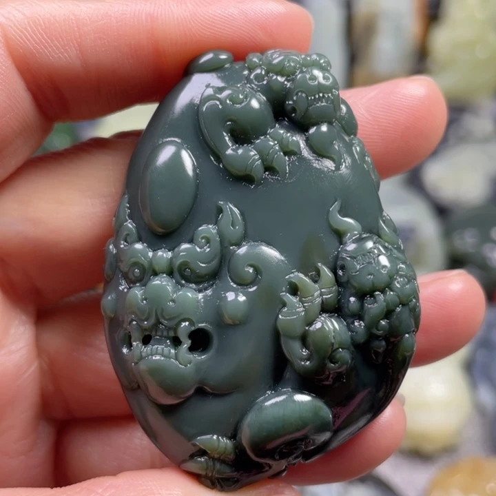 和田玉未镶嵌挂件