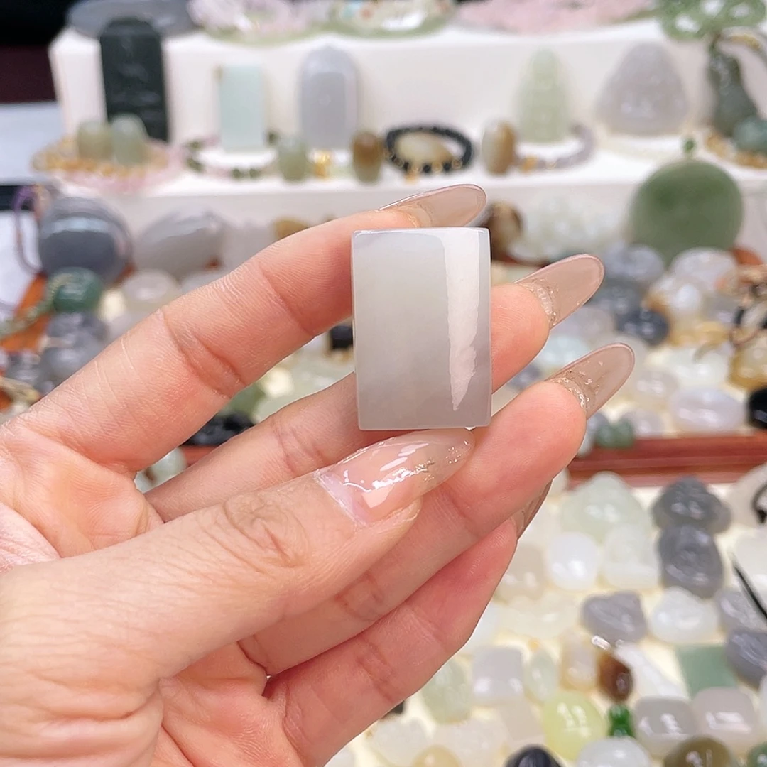 【闪购商品】和田玉吊坠(赠链)未镶嵌S*