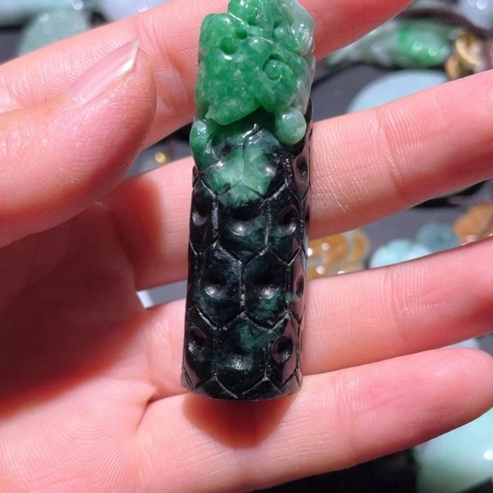 【闪购商品】翡翠颈饰未镶嵌天然翡翠