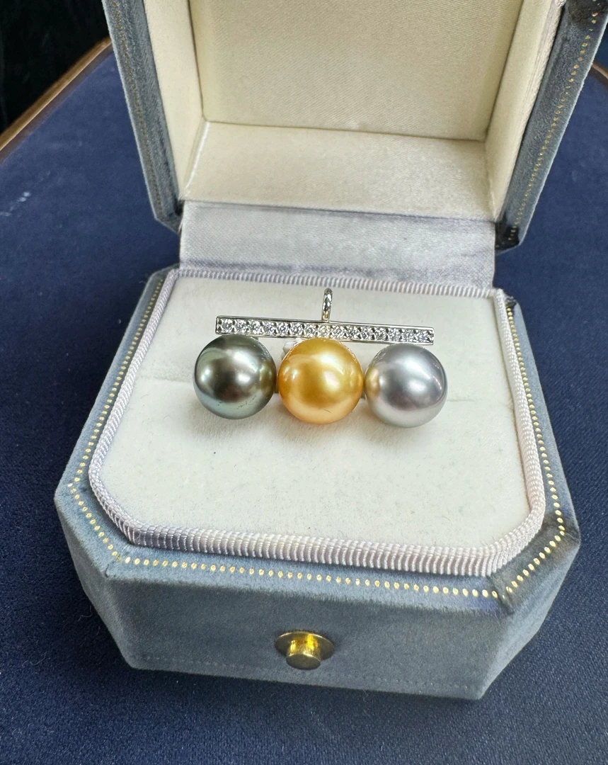 正品海水珍珠大溪地三珠平衡木吊坠(多样性发一）