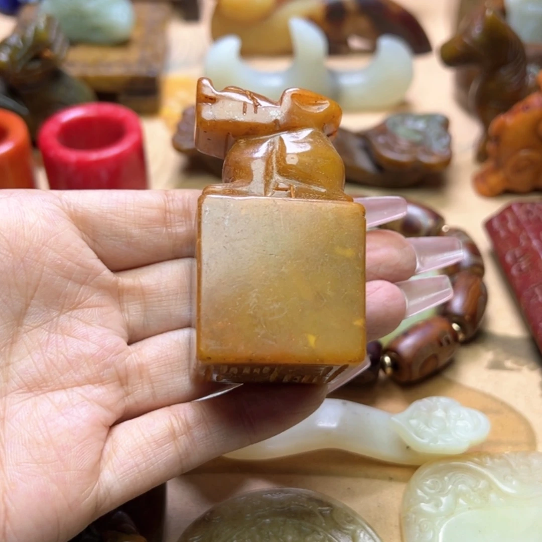 【闪购商品】蛇纹石玉颈饰未镶嵌