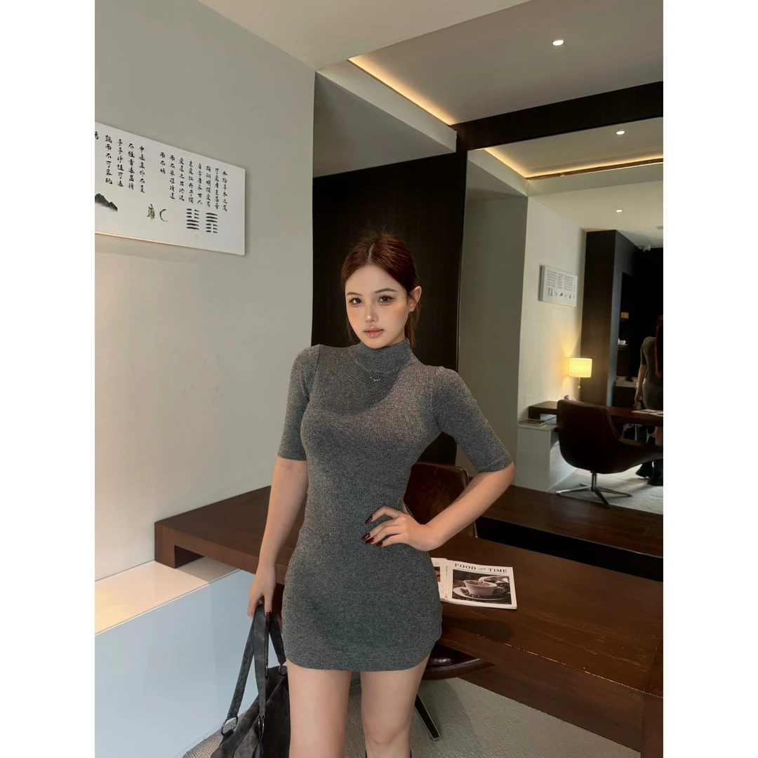 Bear Chili熊熊韩系辣妹风性感修身包臀短裙气质高领针织连衣裙女