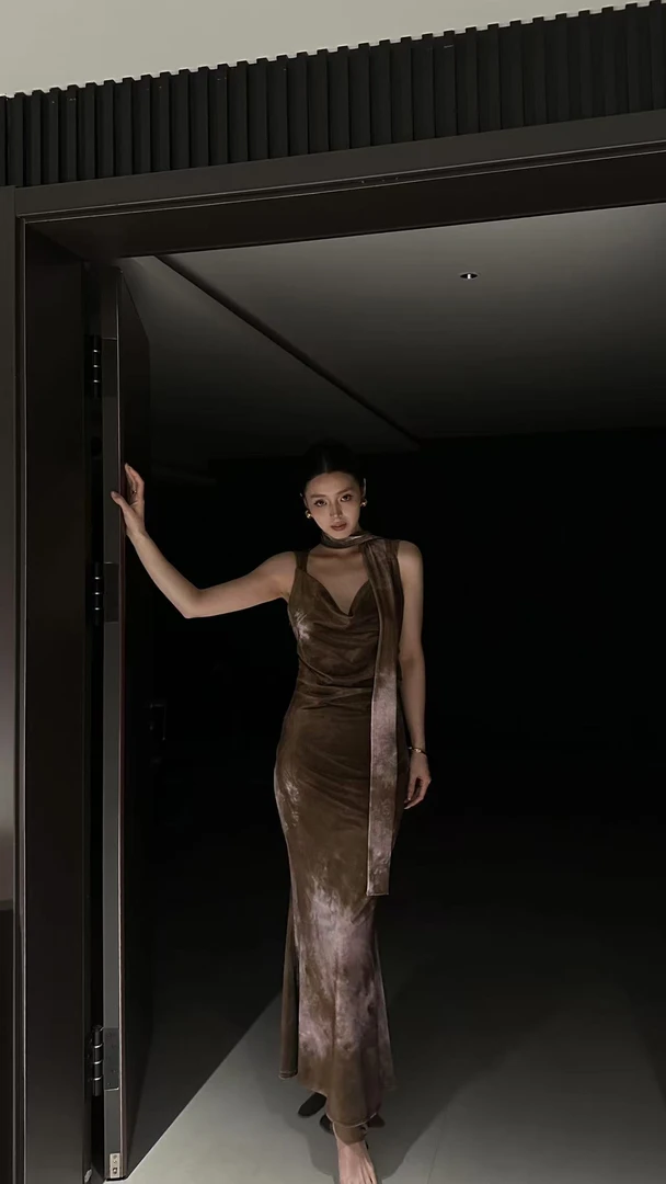 高级感丝绒系带V领连衣裙88775