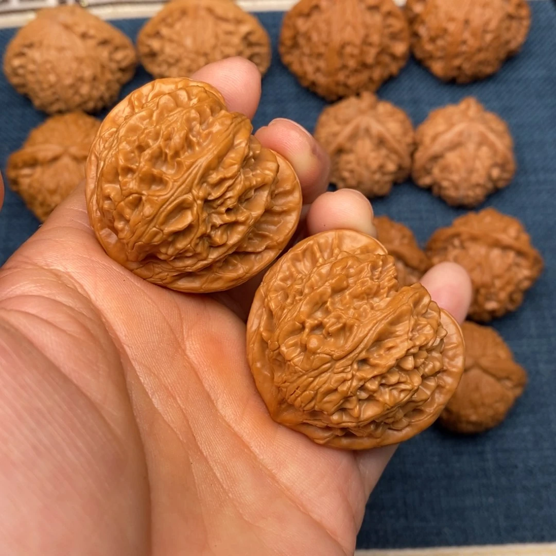 文玩核桃把件41桃心蜡皮宫灯