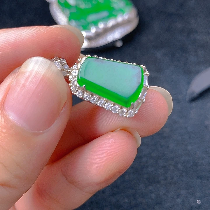 翡翠银S925镶嵌颈饰