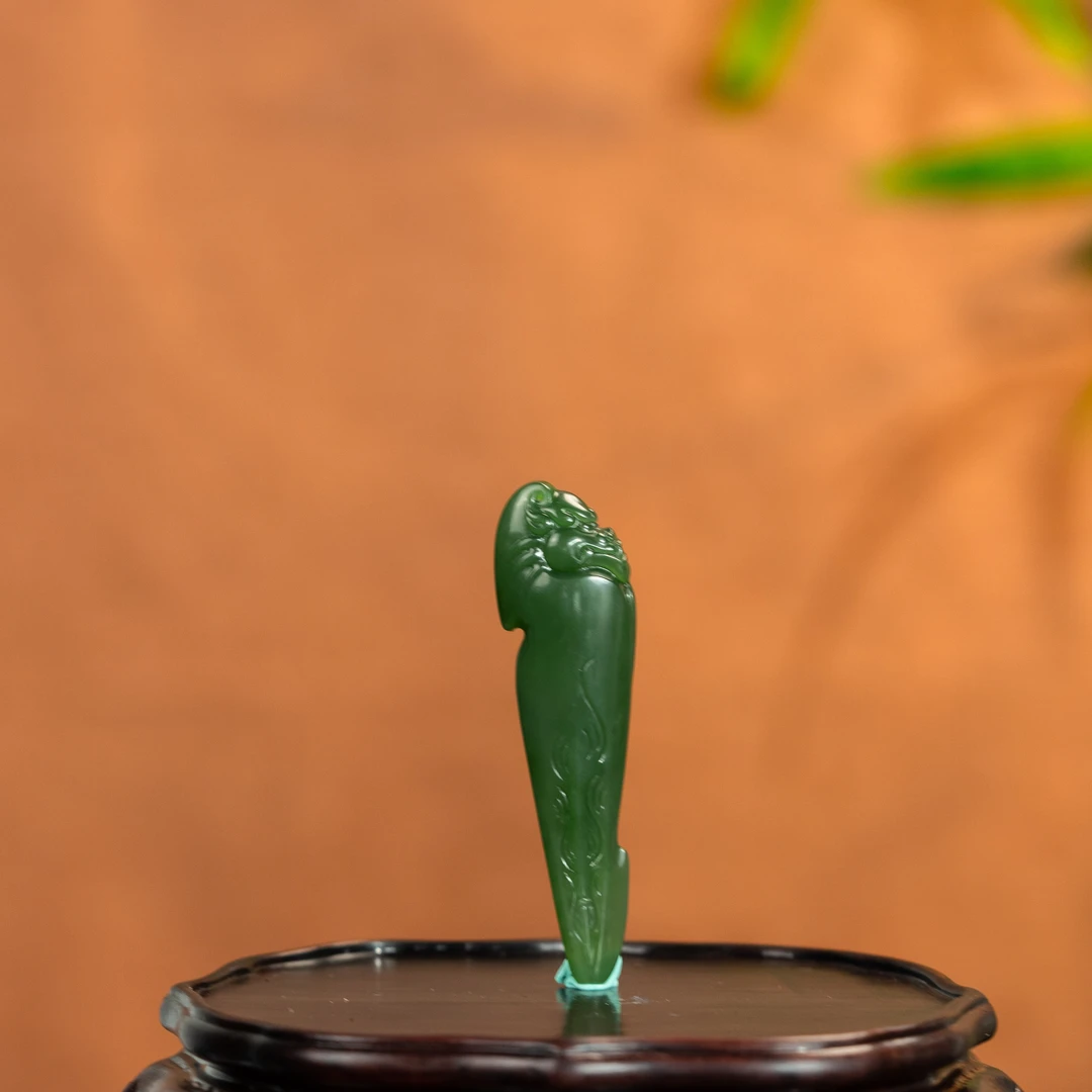 Lot43 和田玉挂件28.19g/十竹斋秋季拍卖1691506