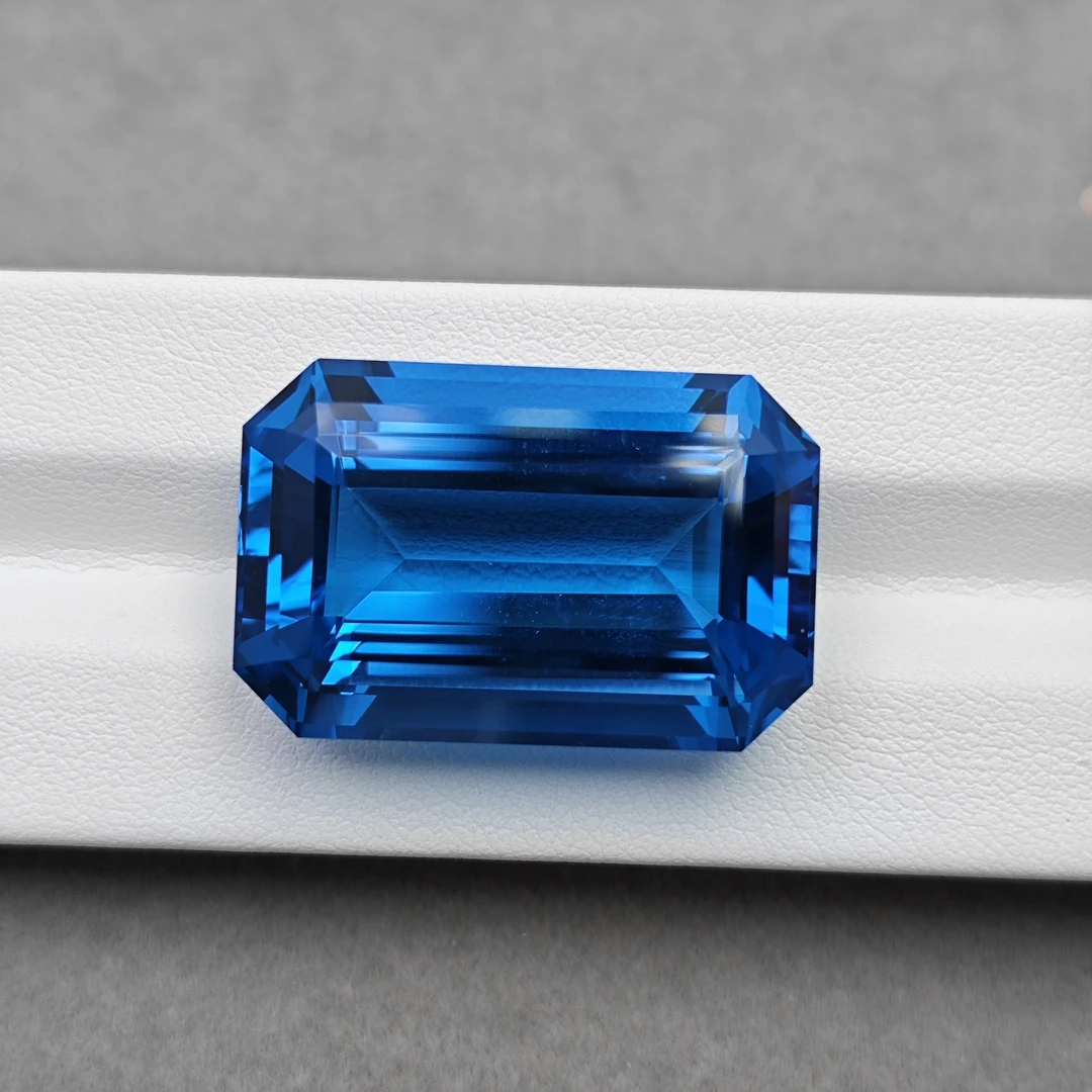 托帕石-61.21ct（00852306）0417