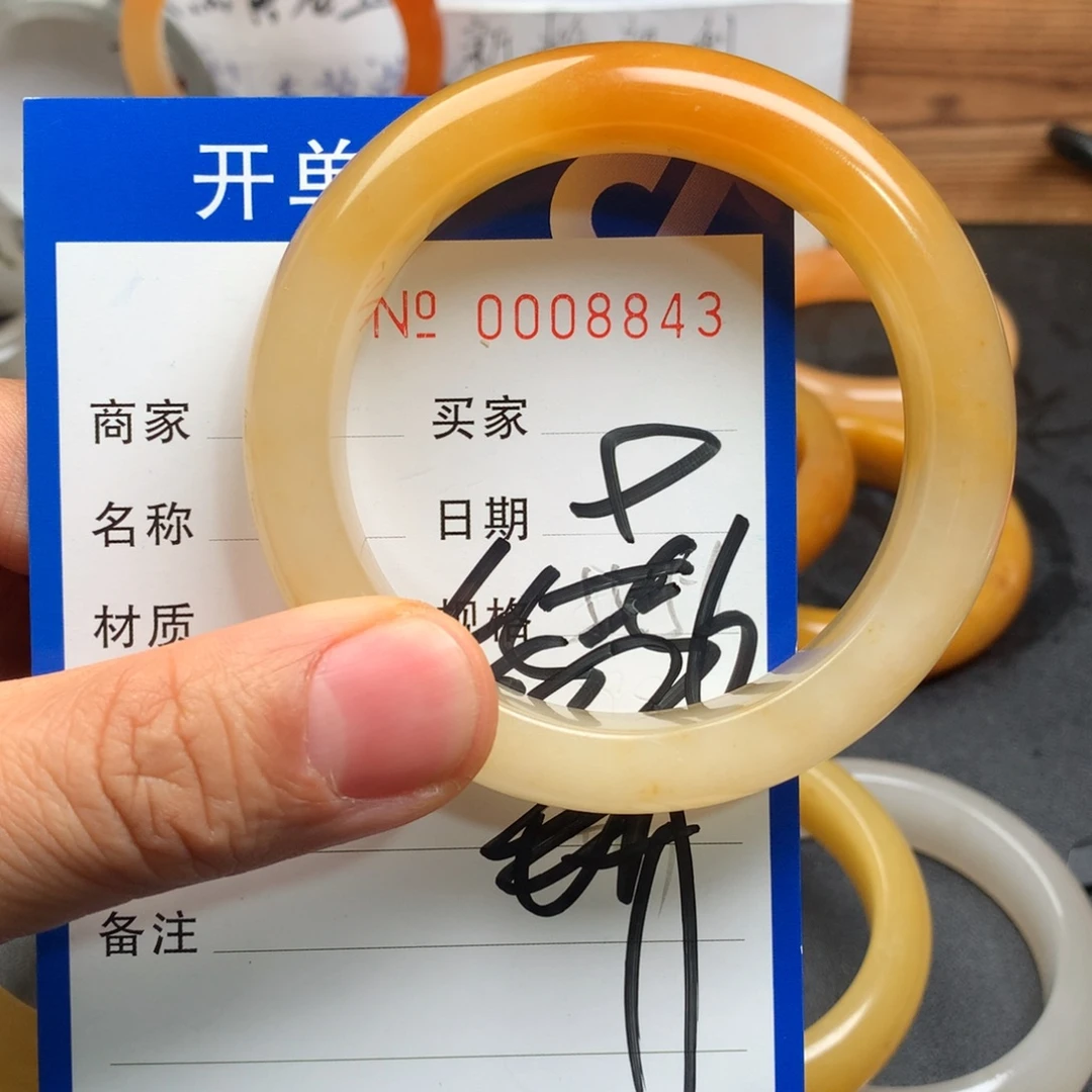 石英质玉（黄龙玉）未镶嵌手镯