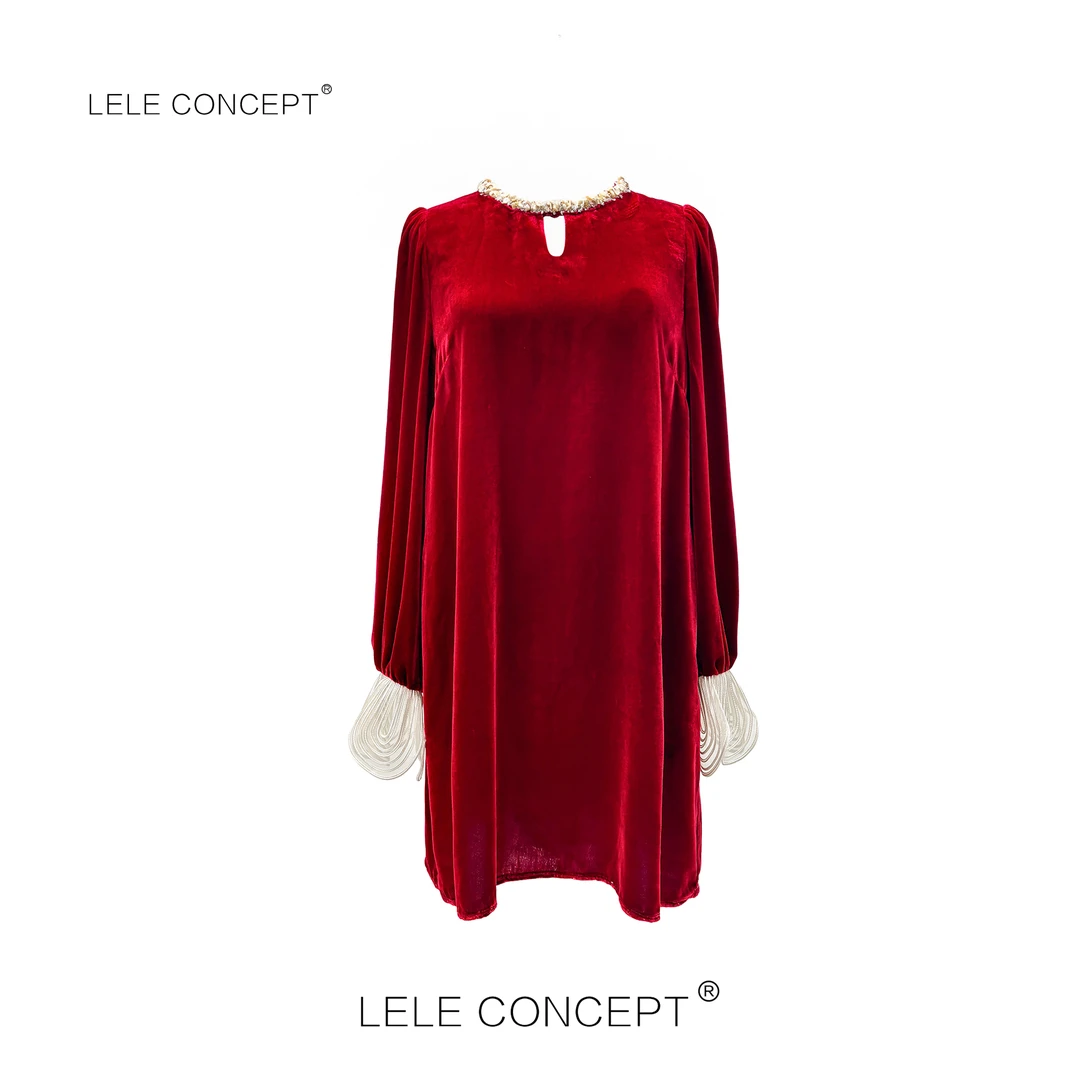 LELE CONCEPT丨新款气质优雅设计款钉珠领口花朵袖连衣裙Q0459