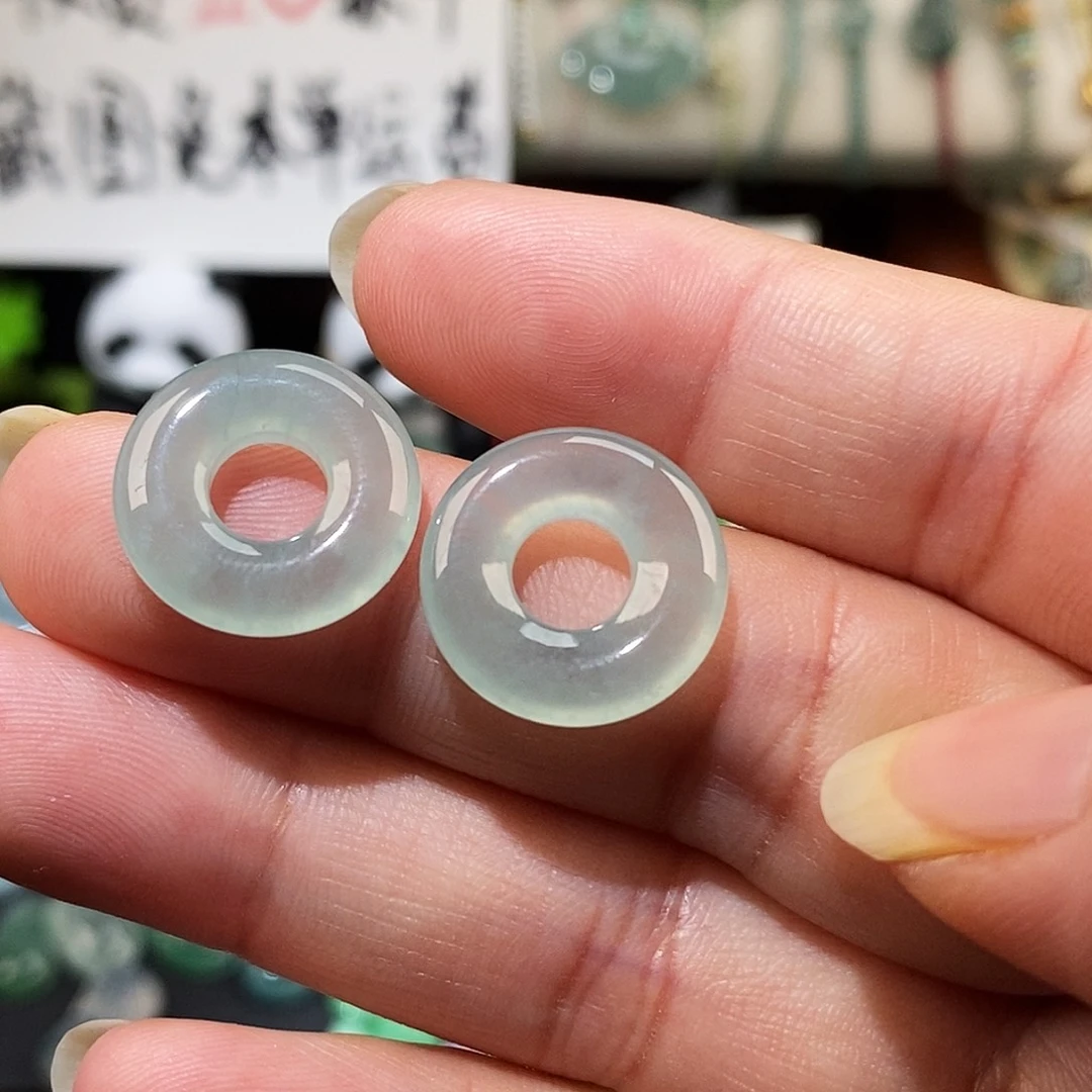 翡翠未镶嵌颈饰冰种甜甜圈一对