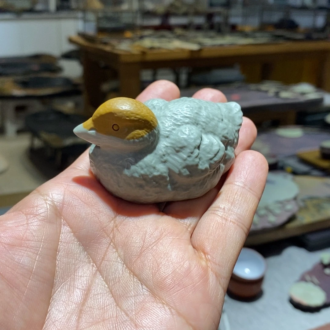 松花石小鸭子茶宠摆件作品