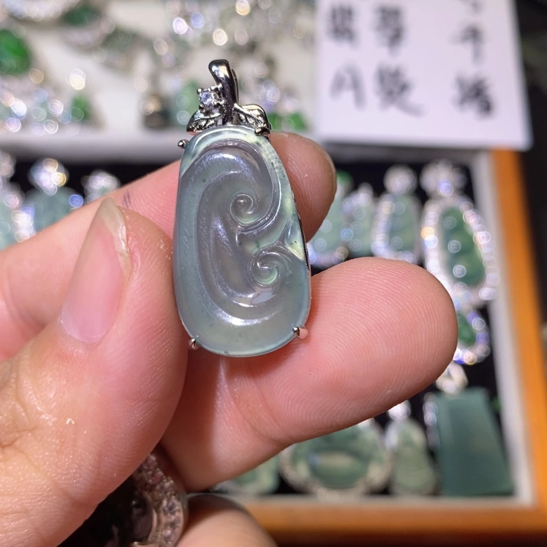 翡翠未镶嵌颈饰天然