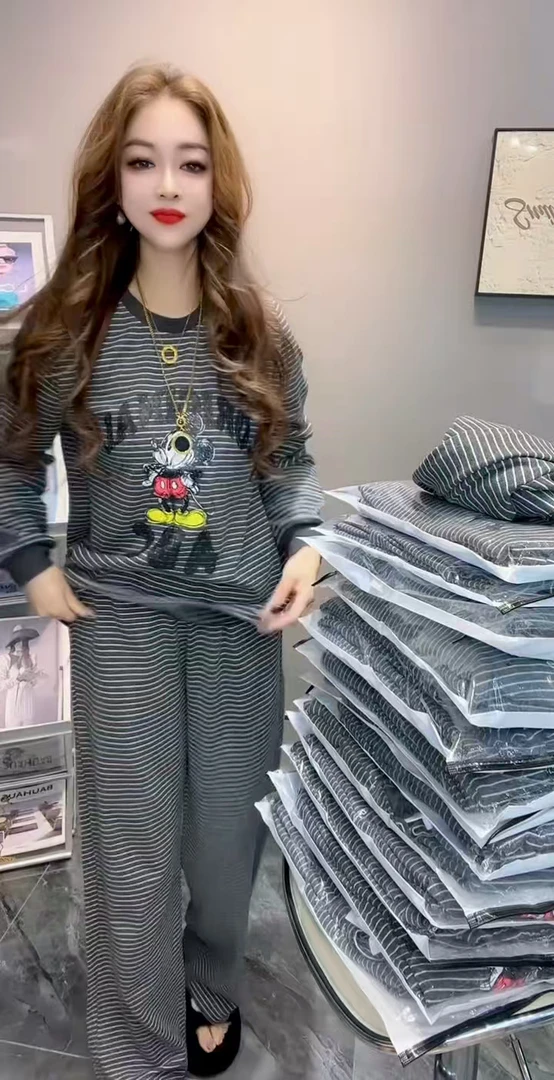 秋季新款卡通米奇条纹宽松大码女士家居服睡衣套装
