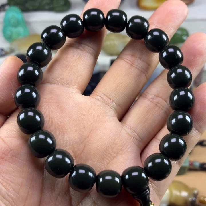 H***N和田玉未镶嵌颈饰