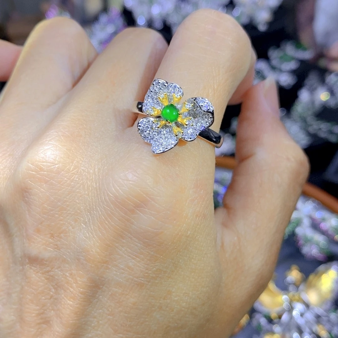 翡翠颈饰银S925镶嵌天然翡翠