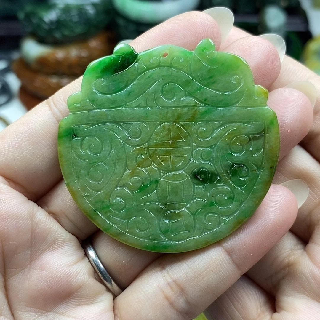 颈饰未镶嵌翡翠牌子