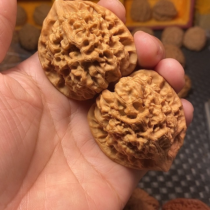 吊坠文玩核桃48尺，官帽