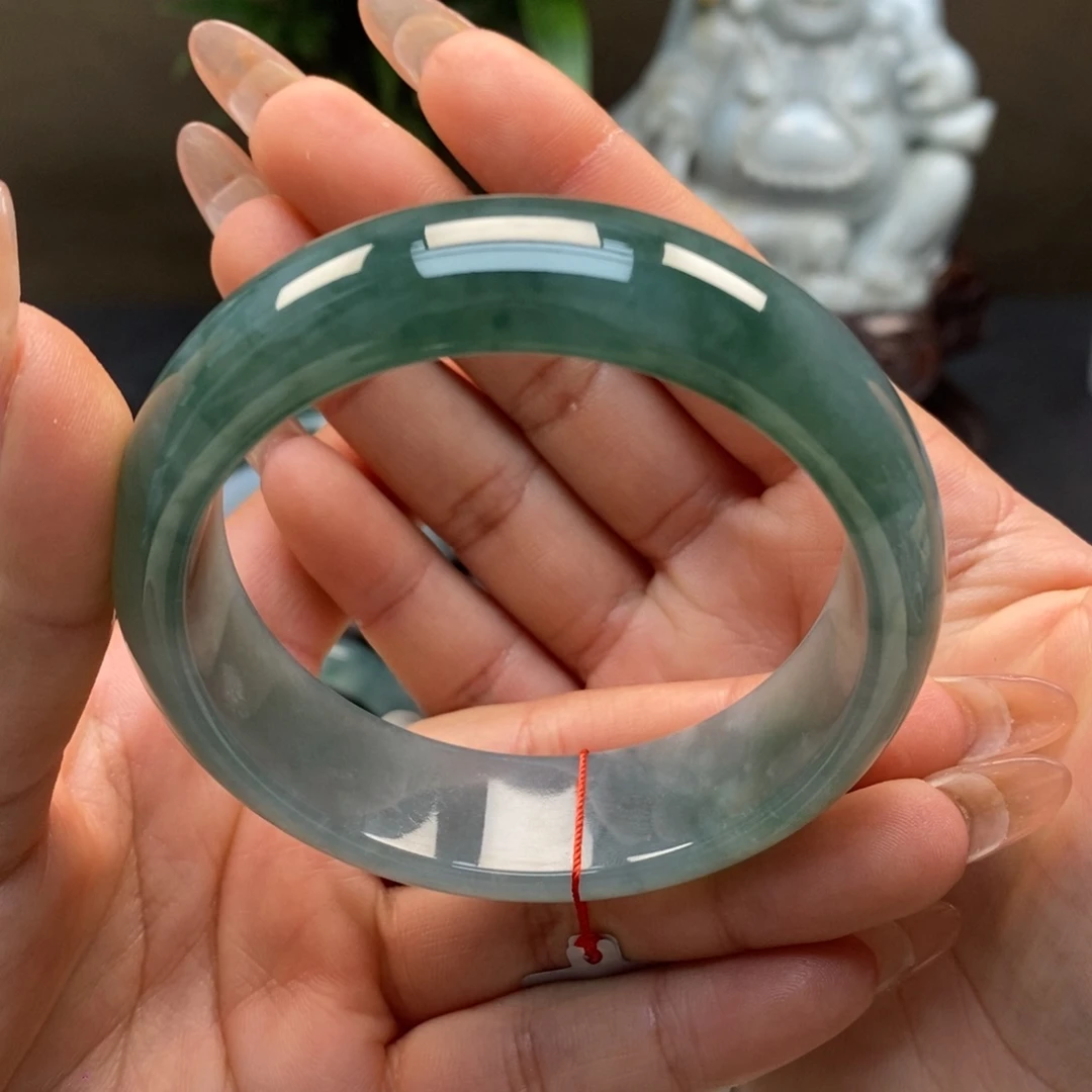 翡翠手镯未镶嵌天然