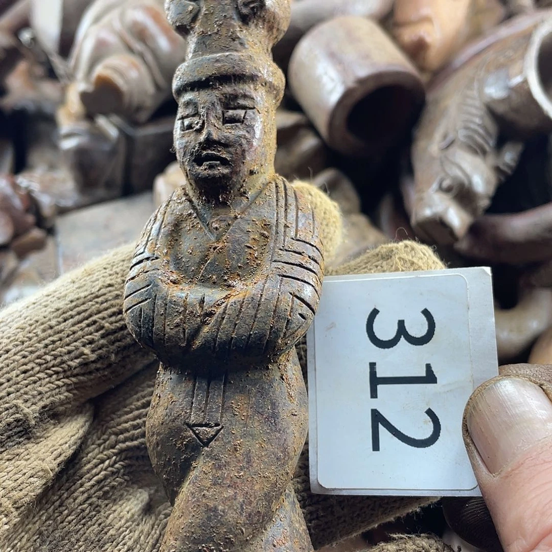 和田玉（糖玉）未镶嵌挂件