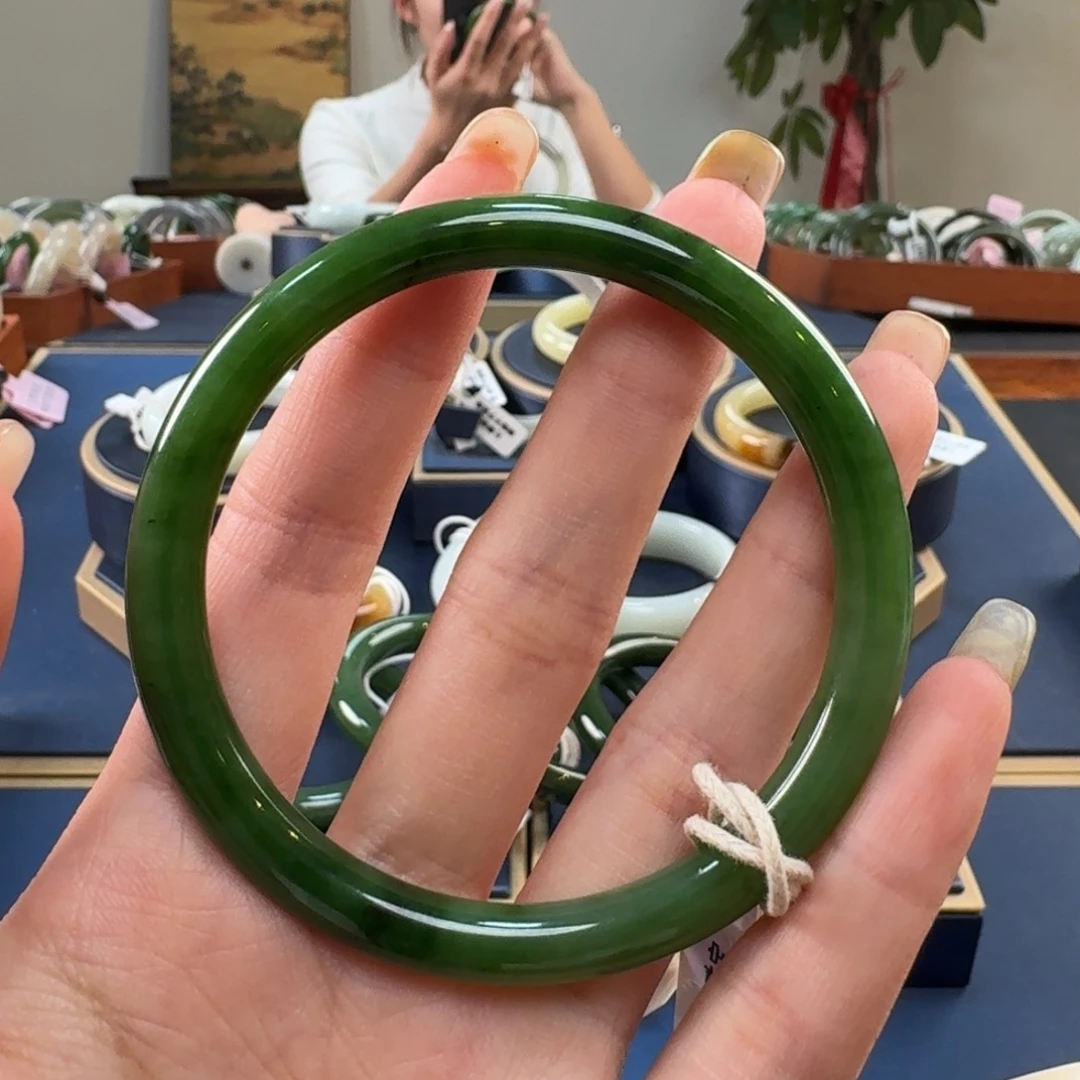 松***露和田玉未镶嵌手镯C0166-59