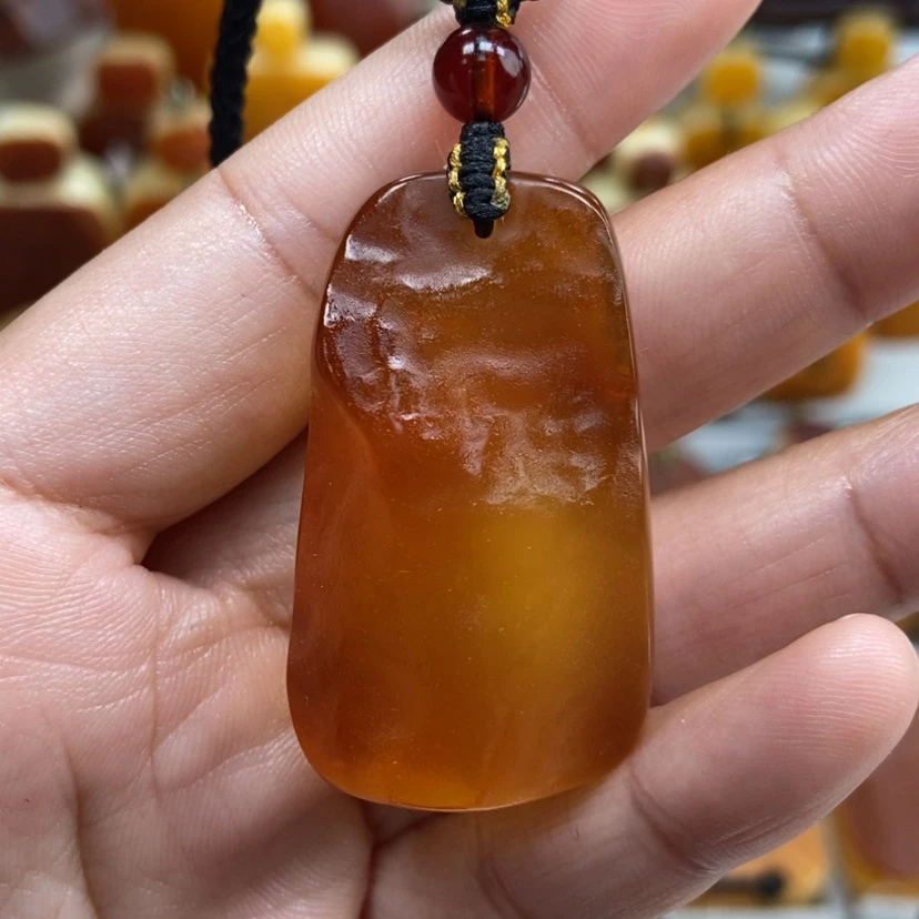 【闪购商品】琥珀颈饰未镶嵌