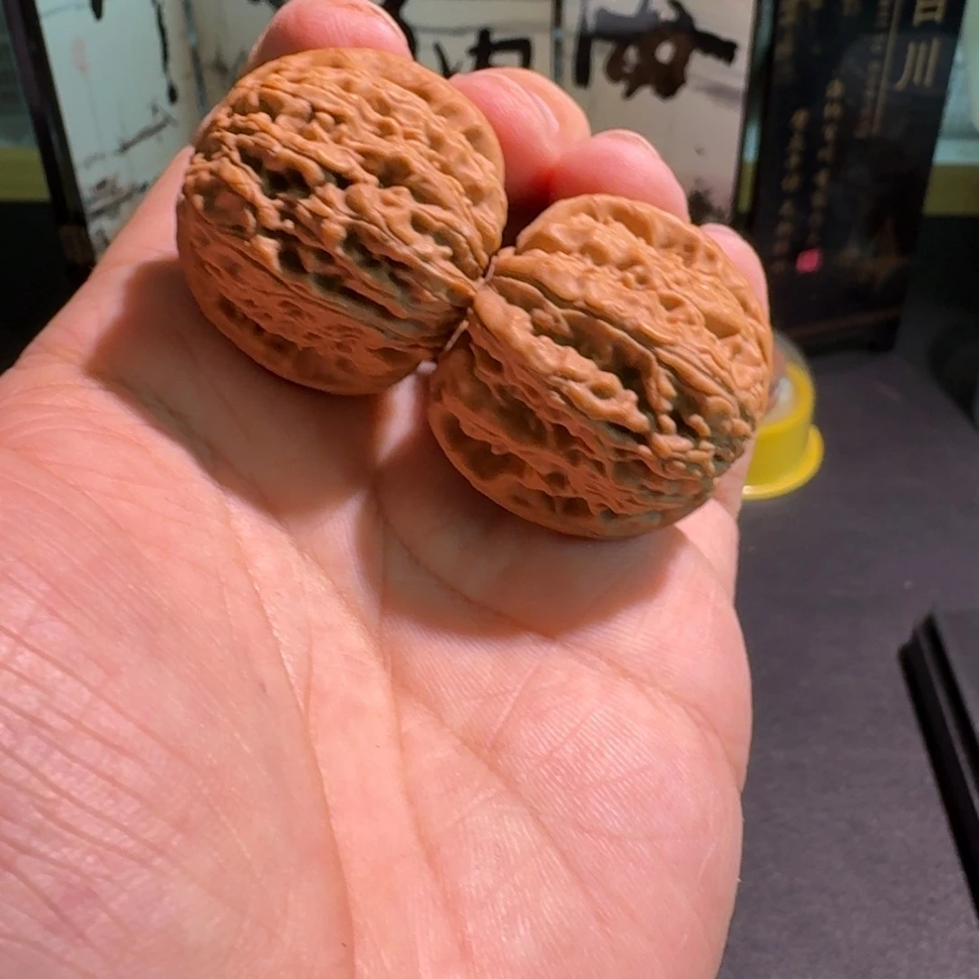 文玩核桃把件球白4号