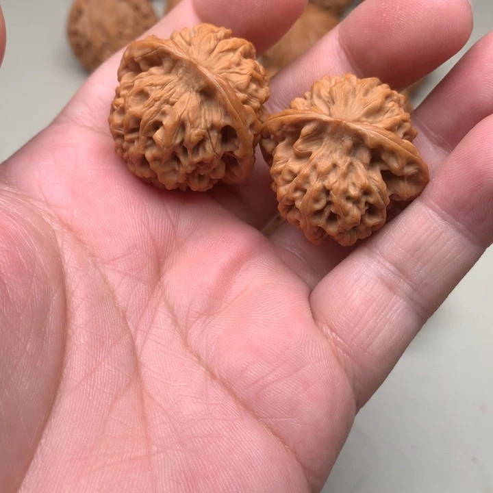 言***人核桃秦闷文玩核桃尺寸35